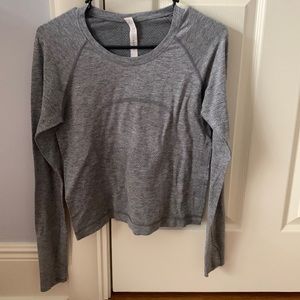lululemon long sleeve size 8 grey